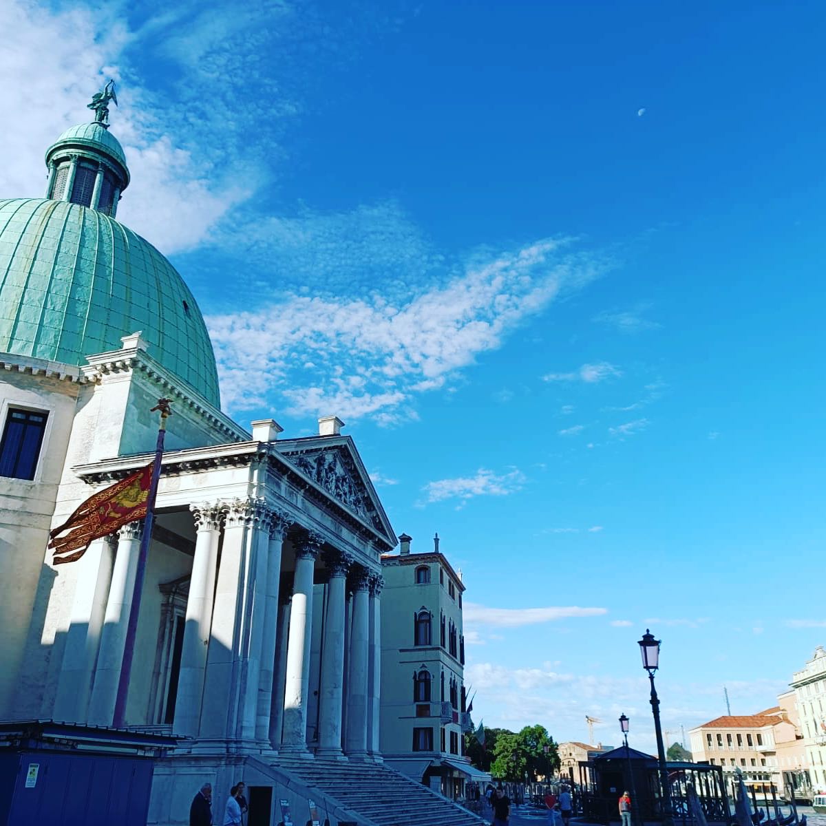 Bright an shine Morning in Antiche Figure ! ☀️☀️☀️
#Venezia #veneziaunica #veneziadavivere #veneziagram #veneziacityitaly #veneziaautentica #veneziacityofficial #venezia360 #veneziatoday #veneziaitalia #veneziamagica