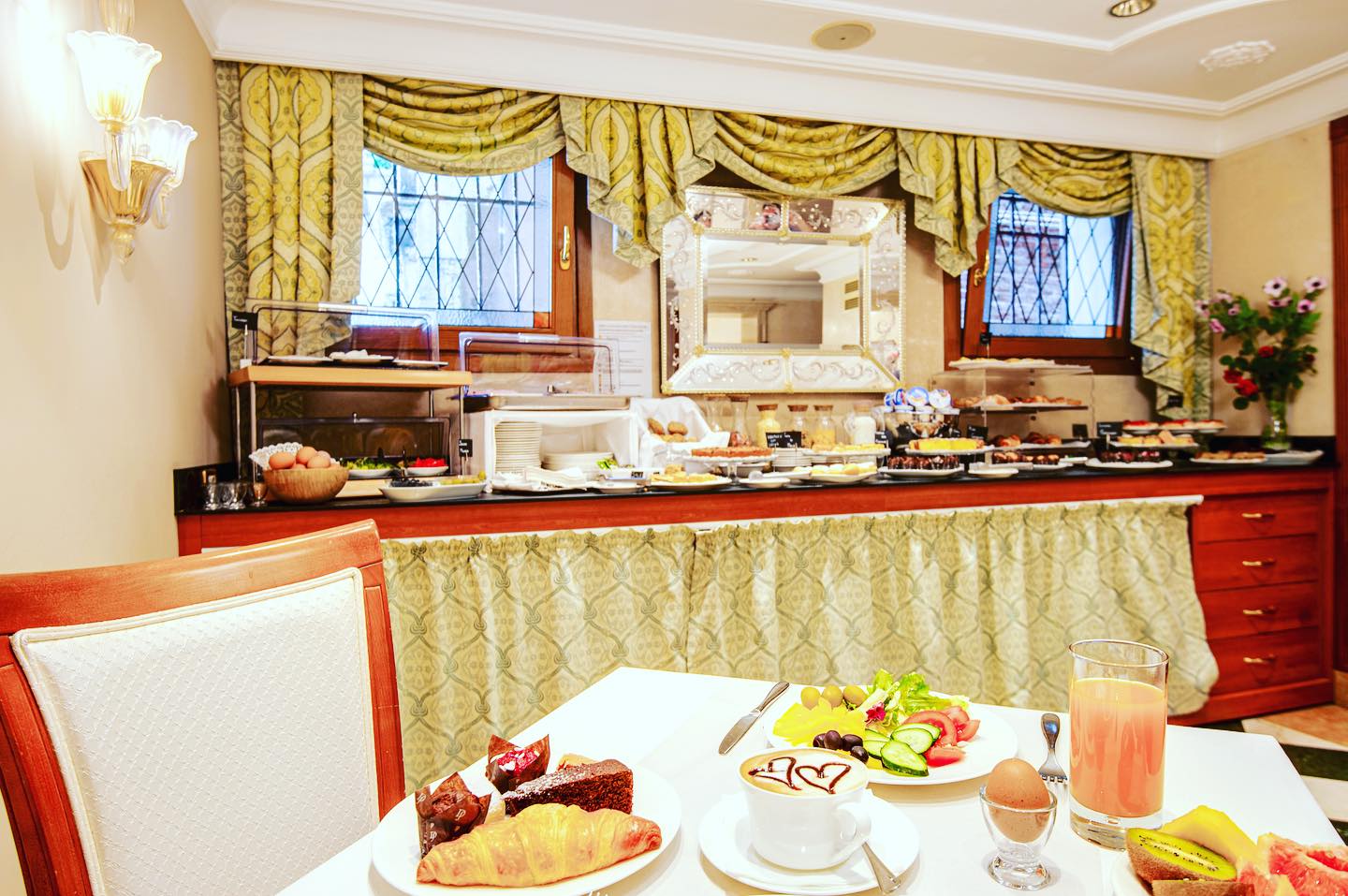 New breakfast display!
Sweets and much more!
#Hotel #hotels #hotellife #hotelroom #hoteldesign #hotelview #hotelrestaurant #restaurant #HotelDecor #hotelboutique #hotell #hotelliving #hotelblogger #hoteldeville #hotelstyle #hoteliers #hotelinterior #hotelgram #Venezia #veneziaunica #veneziadavivere #veneziagram #veneziacityitaly #veneziaautentica #veneziacityofficial #venezia360 #veneziatoday #veneziaitalia #veneziamagica
