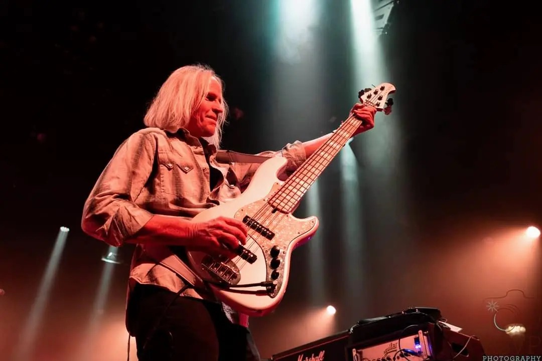 Reflecting back on 2023, once again I am amazed & humbled at what I was able to do with my #Sixwire brothers (& also with my Felix Cavaliere's #Rascals family). I just want to take a sec and shout-out the people who make the awesome gear that I am proud to endorse and I use on every gig if at all possible. Thank you Leo, John, Steve, Bo and Carl at #Lakland Basses, Anthony & Dave at #DRStrings & Dale (+ Dave & Dave before) at #AguilarAmp. You make it possible for me to back up this amazing list of people I played with in 2023 and know that if anything