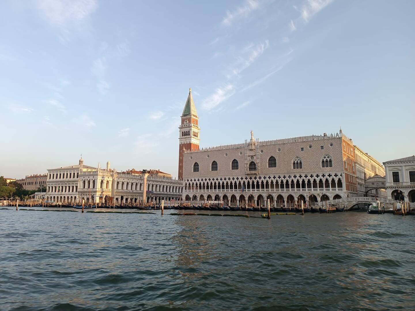 Gooood Morniiiing Venice! ☀️
#stmarkssquare #stmarksbasilica #dogespalace #belltower #square #venice #venicetimeshotel #venezia #veneziaunica #veneziadavivere #veneziagram #veneziatoday #water #highlights #landscape #vaporetto #breathtaking #charming #picoftheday #travel #world #landscape #beautifulhotels #beautiful #amazing #gram #instalike #instadaily #like #newpost