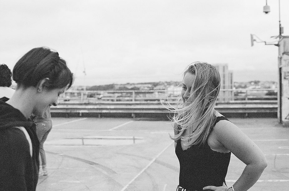 Some lovely chats the other day with the gals @bristolgirlslongboard โจ๐งโโ๏ธ
๐ธcaptured by the very talented @jonathancherry