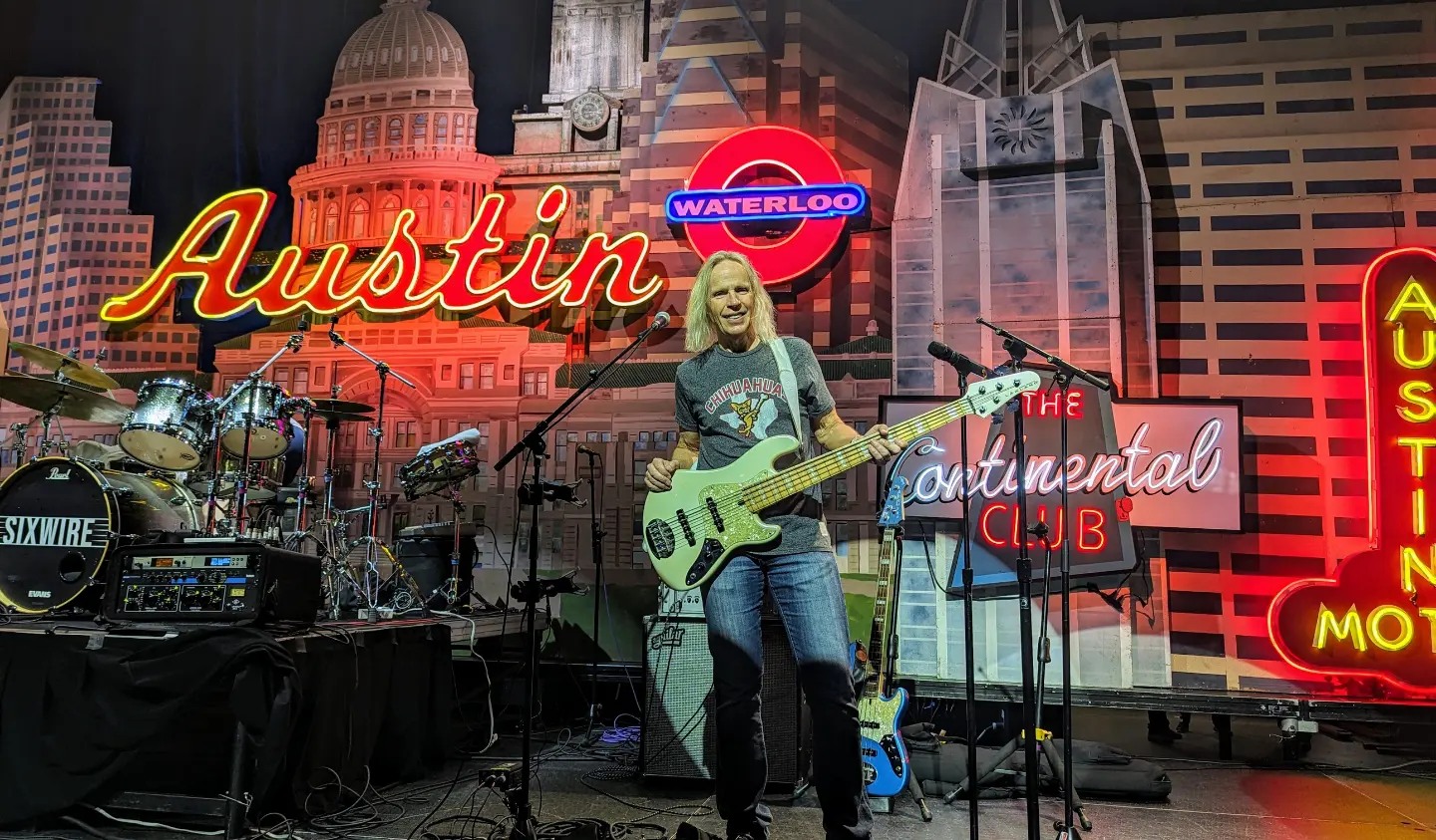 Some gigs are just a bit cooler than others... #Sixwire tonight at #ACLLive where they tape #AustinCityLimits. We're rocking a private show with these #RockStar pals:
#SteveAugeri (Journey)
#JasonScheff (Chicago)
#JohnElefante (Kansas)
*
*
*
#MoodyTheatre #Austin #ATX #Bass #BassPlayer #Musician #Lakland #Aguilar #DRStrings #EliteCore #Line6