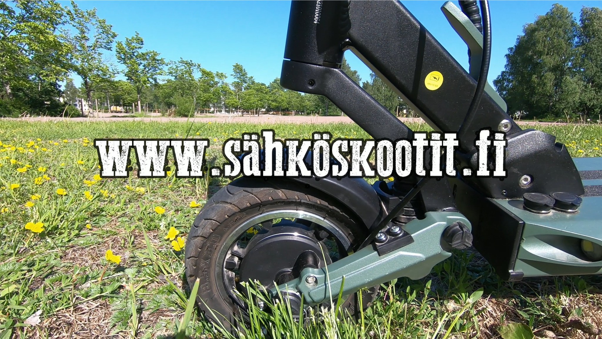 Sivustolla pystyy nyt myös vertailemaan eri sähköpotkulautojen ominaisuuksia. Käy tutustumussa jos uusi menopeli on mietinnässä.
https://www.sahkoskootit.com/vertaile