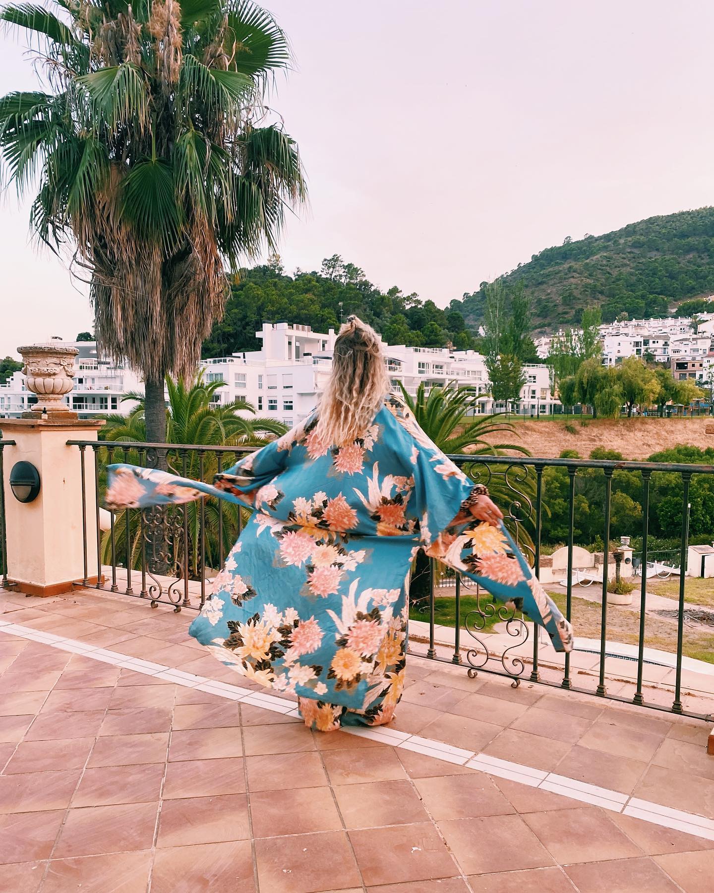 Creatrix goddess power โจ๐ซถ๐ผ
A few snaps from Spain last month, a gentle reminder to myself ๐ธ