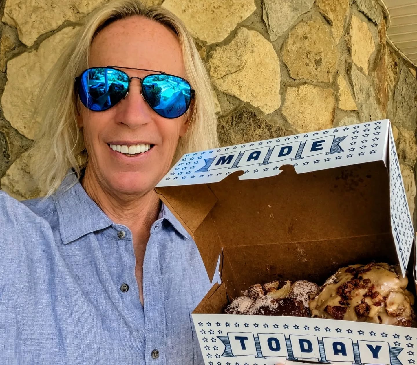 When your birthday just happens to also be Natl Donut Day... I'm overwhelmed by all the messages, texts and phone calls I have gotten today. A very sincere THANK YOU everyone, you really helped make this a special day!
And a big shout-out to the awesome @ParlorDonut for the hookup, these are amazing!
*
*
*
#Sixwire #Nashville #MusicCity #Bass #BassPlayer #Musician #Lakland #Aguilar #DRStrings #EliteCore #Line6 #Donuts #NationalDonutDay #ParlorDonuts