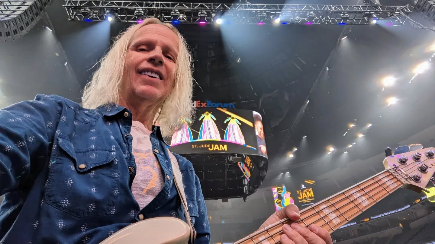 Getting ready to play the #FedExForum in #Memphis tonight for #StJude, thinking back on an amazing weekend with #Sixwire at the #MusicCityGrandPrix and then #TheRascals in #OrangeCounty at the #PacifcAmphitheatre.
Both great shows as we backed up
#VinceNeil (MotleyCrue)
#GavinDeGraw
#ChrisJanson + our long time good friend and music compadre #PhilVassar.
And then in #Cali, the #Rascals performed with #RockAndSoul greats #War and #TheFamilyStone. And to top it off, it's the first time we've ever had an actual live #Llama (who we shall call the #CaliLlama) watch our show, and I gotta say the Cali llama was rockin' (in a very understated llama way)!
*
*
*
#Bass #BassPlayer #Musician #Lakland #Aguilar #DRStrings #EliteCore #Line6