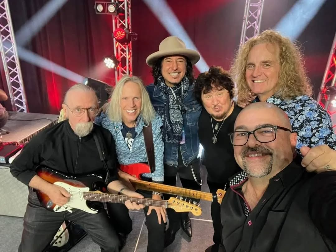 Awesome first night ever of the inaugural #SWFLInvitational jam for #StJude! #Sixwire backed up these #RockStars who all crushed it. What an honor to play with some legends including the iconic #SteveCropper along with these other great artists:
#TommyDeCarlo (Boston)
#SteveAugeri (Journey)
#JasonScheff (Chicago)
#DerekStHolmes (Nugent)
#AlParis (Kool & the Gang)
#WallyPalmar (Romantics)
& #SkunkBaxter, the guitar legend (Steely Dan, Doobies, LA Sessions) who I got to trade solos with on #ReelinInTheYears!!
*
*
*
#PlayItSteve #CancerSucks #FotTheKids #RockStars #RRHOF #Bass #BassPlayer #Music #Golf #Musician #Lakland #Aguilar #DRStrings #EliteCore #Line6