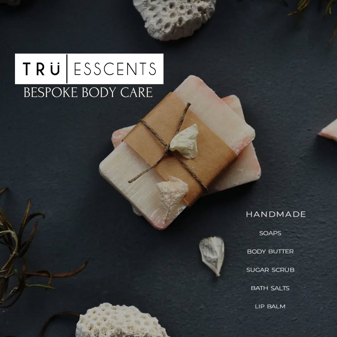 Summer vibes all year 'round with TRÜ ESSCENTS. The heat is on and it's time to indulge in pure bliss.
.
.
.
.
.
#truesscents #bespokebodycare #bodycare #botanicalingredients #naturalskincare #naturalglow #summerskin #summervibes #theheatison