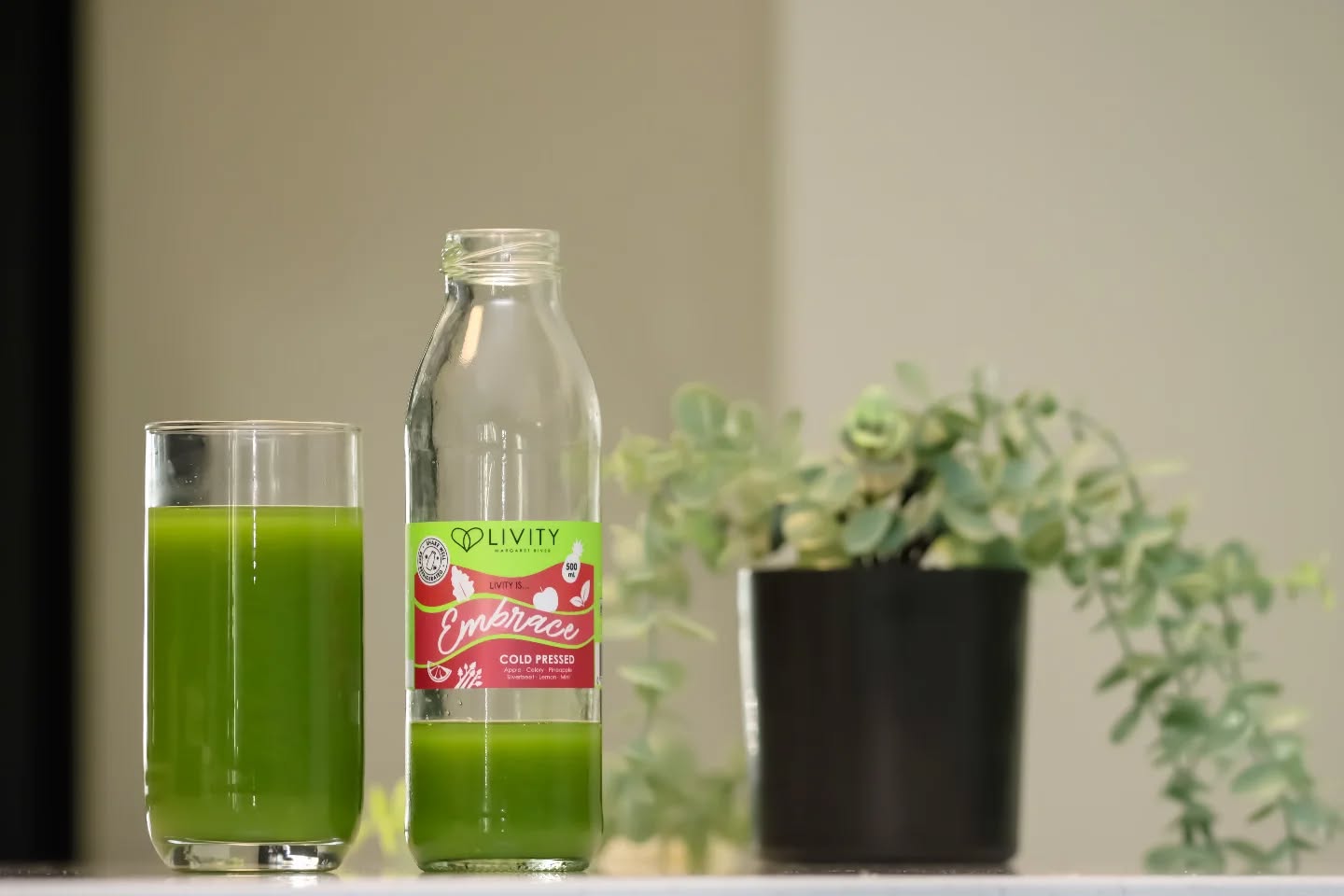 Refresh, recharge, and feel the green goodness with Livity's cold-pressed juice – nature's energy in every sip! 🌱💚 #LivityLife #ColdPressed #GreenJuiceVibes #livitymargaretriver