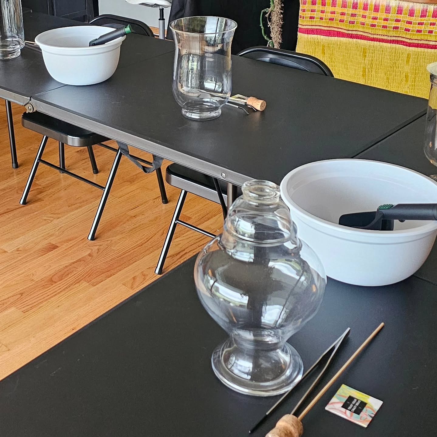 Ready to make your very own enclosed terrarium? Lots of fun plants and trinketsnto choose from!!!
**Last day to register is May 7th**
#terrariumshopmedford #workshopclasseseaglepoint