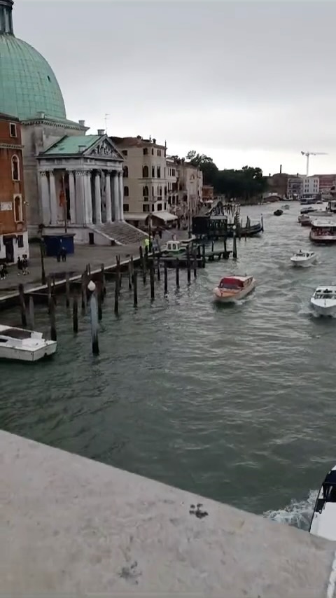 Navigating the picturesque bridges of Venice with heavy luggage can be challenging. But worry not!
Our expert porters and sturdy carts are here to make your journey seamless and stress-free. ✨
#venezia #venicetoday #veneziaunica #veneziadavivere #venice #veniceitaly #porter #luggage #travel #helpisontheway #italian #hotellife #hotellerie #service #dontquit #holiday #hotels #strong #reels #reelsitalia #fyp #like