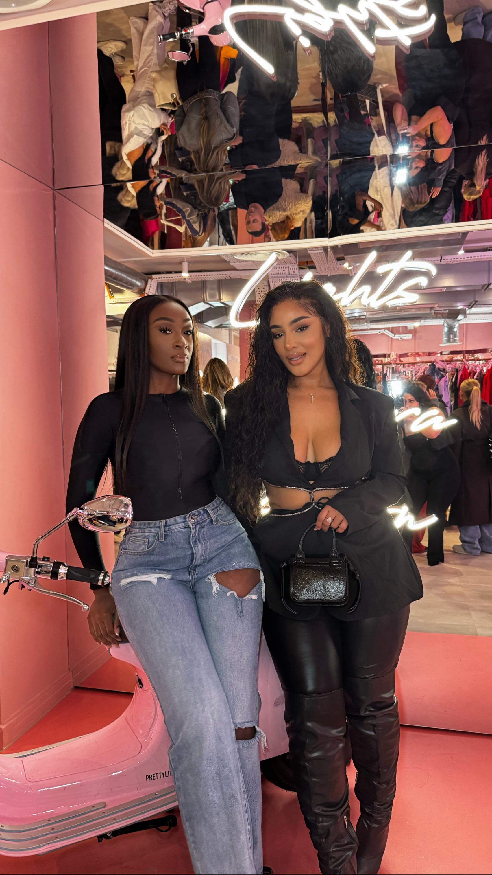 @ektalent Attends
@prettylittlething X @markhillhair event 💖🌸
Content by @deedee_garsh