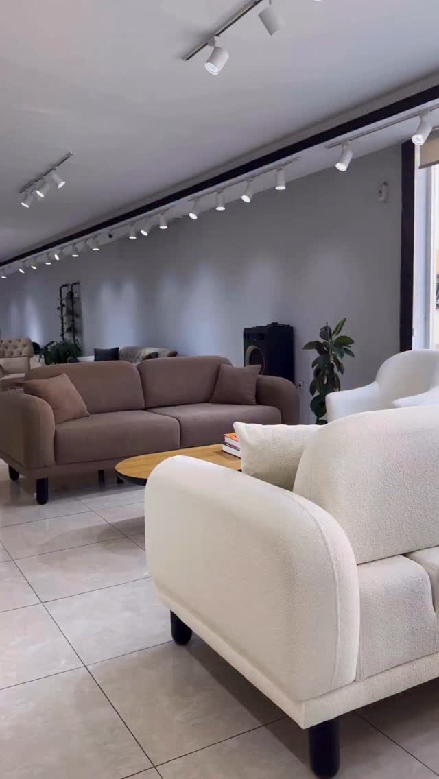 ✨ Hafta Sonuna Özel Büyük İndirim! ✨
Şıklık ve konforu evinize taşıyan koltuk takımı şimdi sadece 39.999 TL 💥
🛋️ Modern tasarım
🌟 Yüksek kalite
⏳ Stoklarla sınırlı
👉 Kaçırmadan hemen sipariş verin!
#HaftaSonuİndirimi #KoltukTakımı #EvDekorasyonu #Fırsat