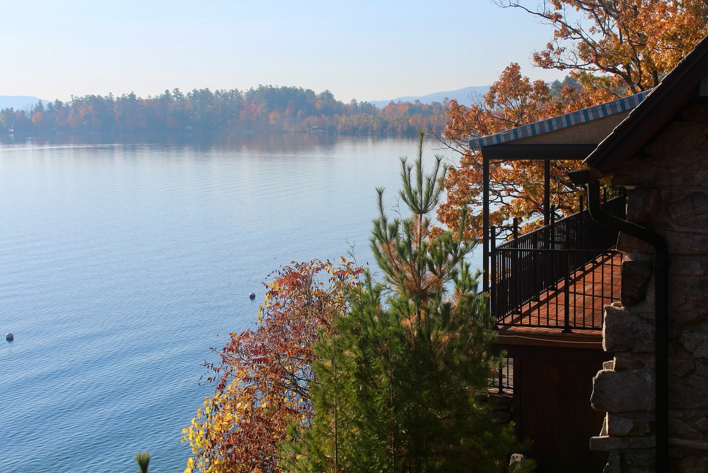 In the blink of an eye the 2024 season at The Lodges and The Tavern on the Lake @bluewatermanor has come to an end??
Thank you all for such a great season?
You won’t have to miss the #BLUECREW for long! We are back at The Barrel for the winter starting November 1st at 4pm. Follow @theboltonbarrel ?
BWM North Lodge and our Gatehouse Airbnb are available for lodging all year! Go to www.bluewatermanor.com or call 518-644-2535 for more information??