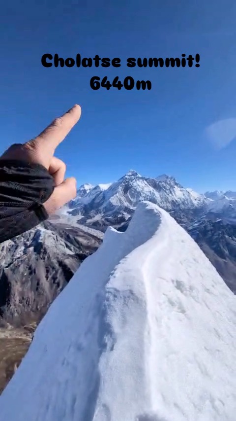 @supercanaleta6 and I straddling Cholatse, 6440. What a cool summit!
Thanks for the video Harvey
@brit_mt_guides @ifmgaofficial @mountainequipment