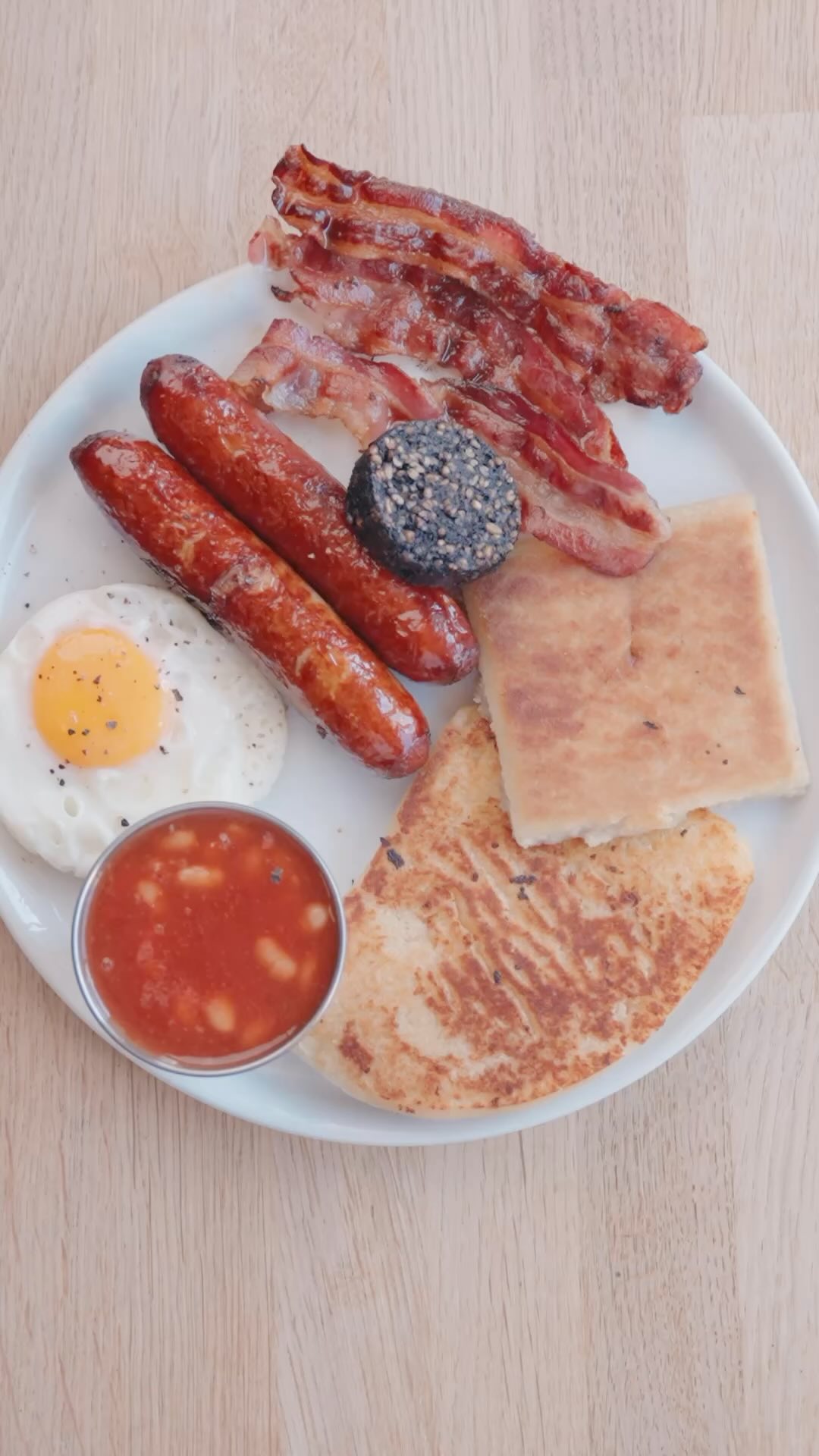 KIS ALL DAY 💋
Sundays we open and start our Breakfast / Lunch menu at 10am until 3pm
Pizza is then from 4pm until 9pm
Best of luck everyone later today with our cash giveaway which will be Live on instagram at 9pm!!!