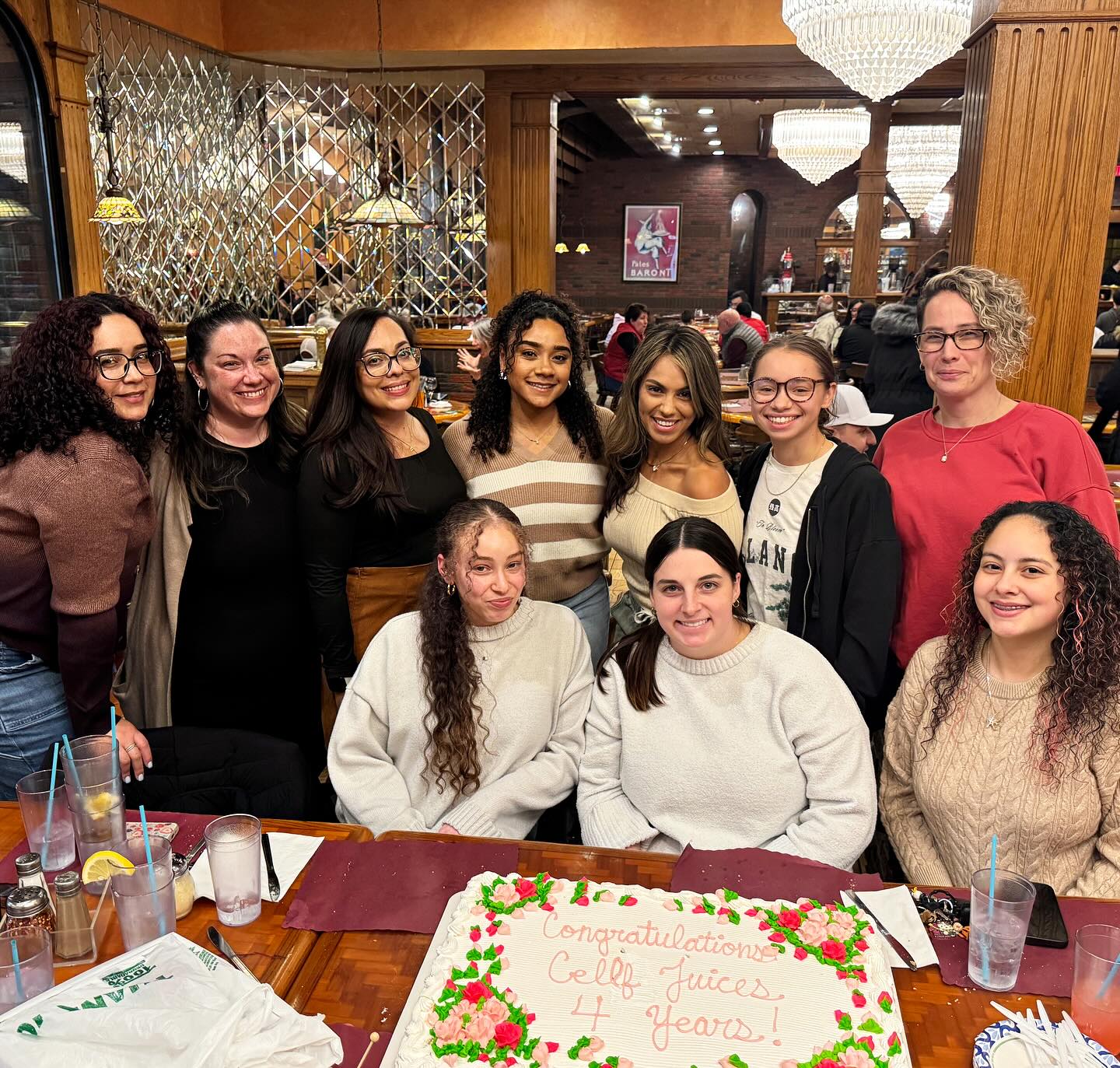 Happy 4 year anniversary!! We’re incredibly grateful to be apart of Springfield Community! Thank you all for the support and continuously showing up. We wouldn’t have come this far without our community ❤️
#cellfjuices#springfield#springfieldmass#westernmass#localbusiness#smoothie#acai#juices#love#community