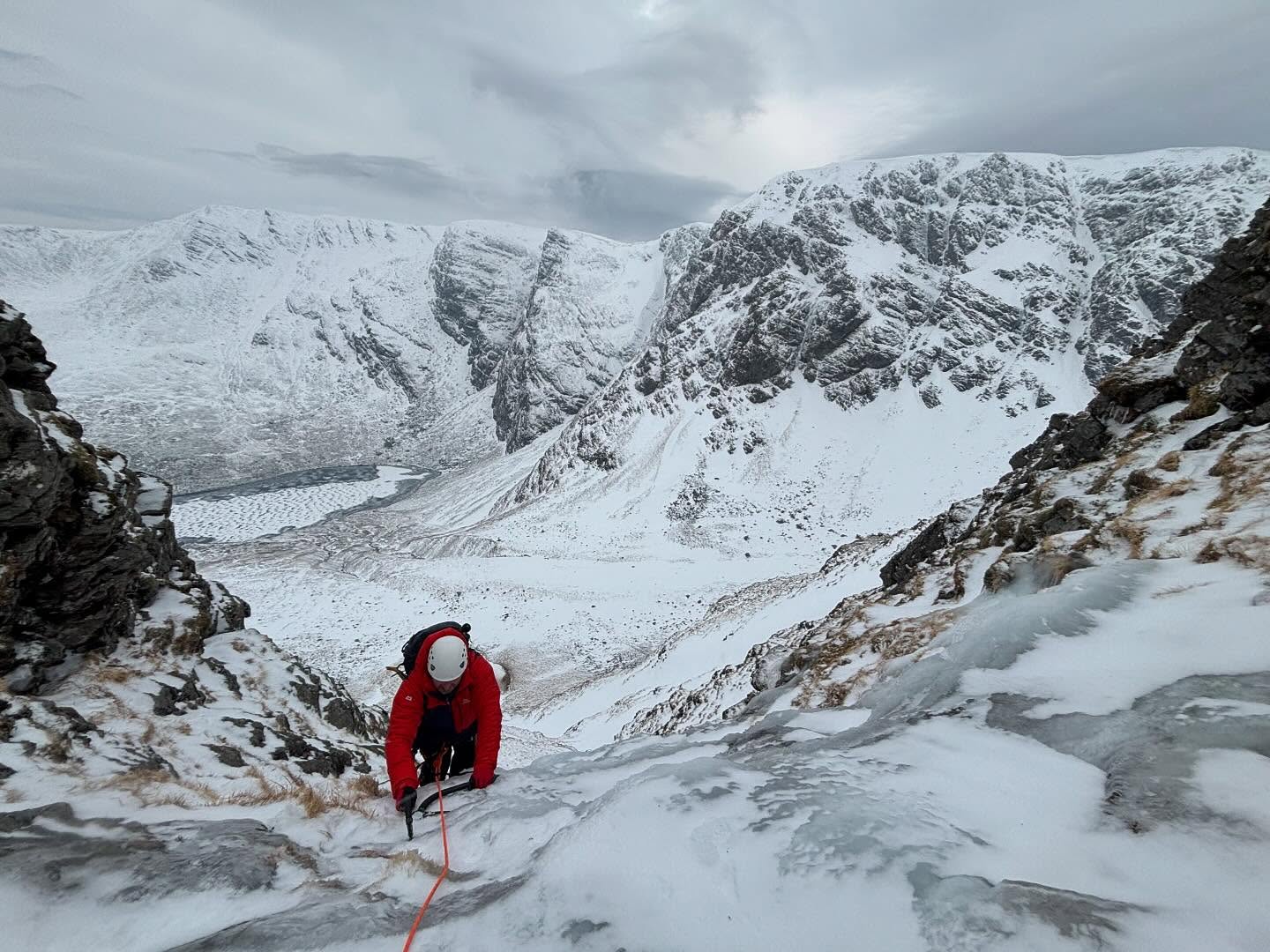 Last week I was out with Richard and his son Isaac. They were keen to work on their ice climbing, so we headed into Creag Meagaidh and climbed The Soldiers Song, a great III that wasn’t in the guide book. It lies on Stob Poite Coire Ardair facing the more popular routes on the opposite side of the inner coire. It turned out to have a lot of character and gave about 6 really good pitches all on ice. We talked about technique and tactics for them to implement in their own climbing and had a great day.
@brit_mt_guides @mountainequipment