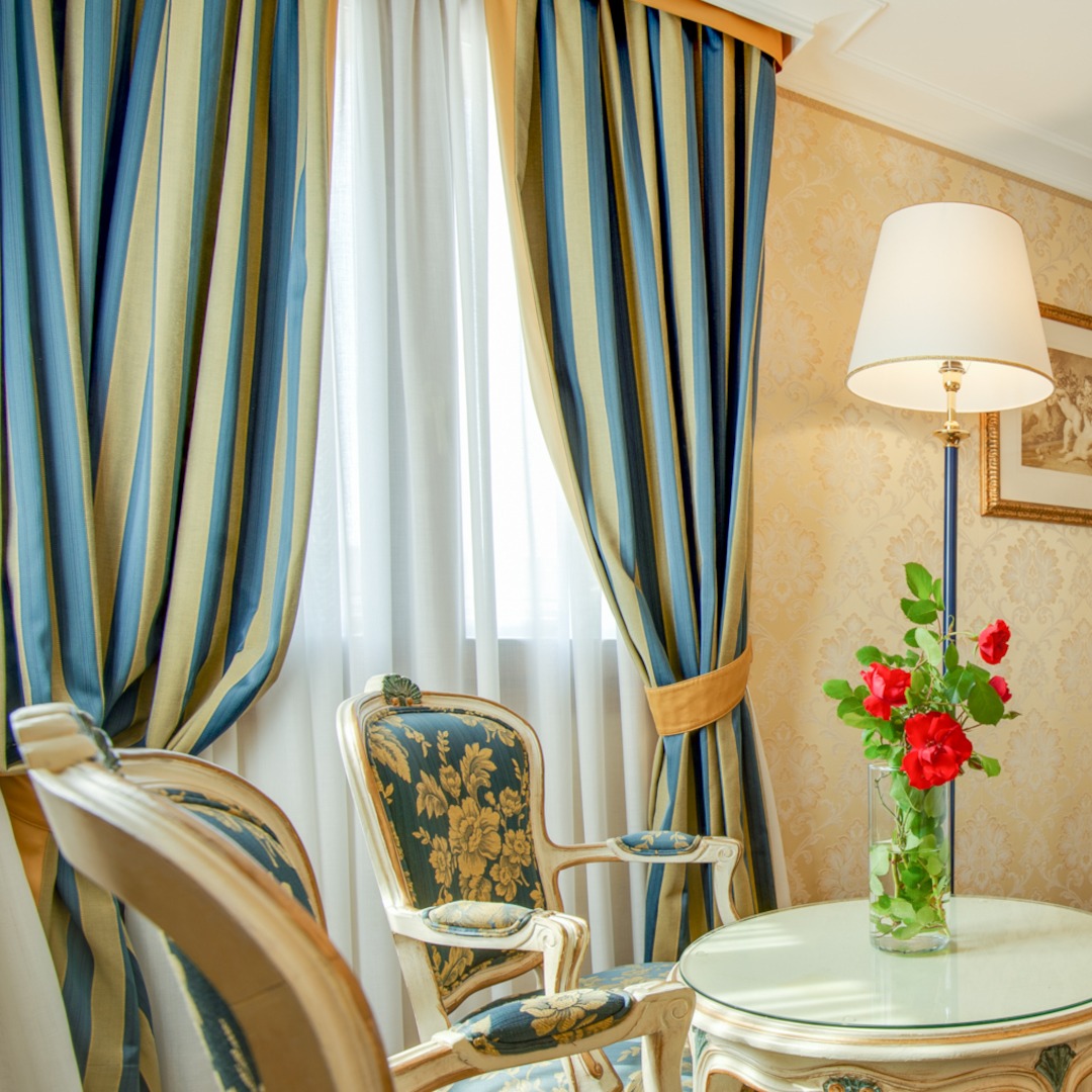 ? Vivi una Pasqua indimenticabile a Venezia.
? Il 2025 è l’anno del relax e della bellezza senza tempo.
?️ Goditi esperienze esclusive in hotel e lasciati ispirare dall’arte veneziana.
? Contattaci in DM per saperne di più.
? Make this Easter unforgettable — in Venice.
? 2025 is your year of timeless beauty and pure relaxation.
?️ Enjoy exclusive hotel experiences and be inspired by Venetian art.
? DM us to learn more.
#VeniceArt #Venice #Pasqua2025 #Easter2025 #HotelAnticheFigure