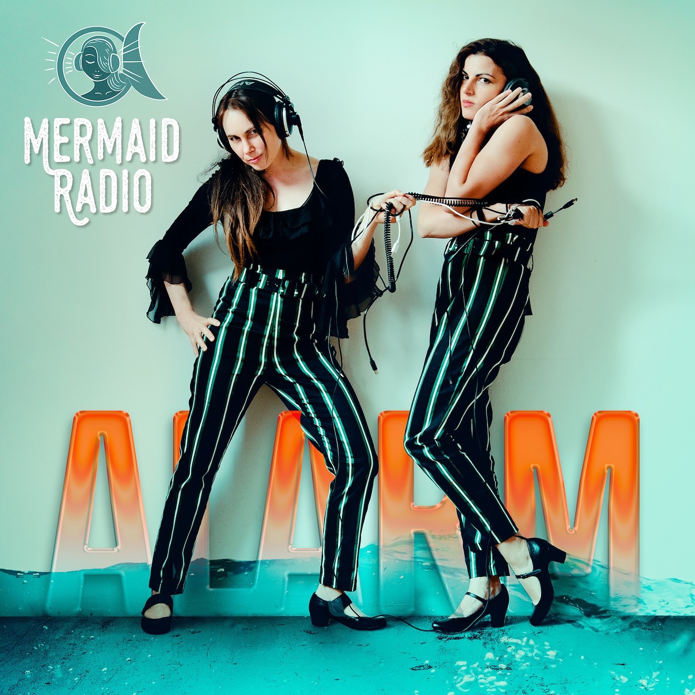 THIS IS NOT A DRILL! 13 APRIL out and about: our newest single ALARM 🚨🔥🚒 Don’t miss the release @PodiumHorizon and of course you can pre-save if you like (link in bio). Really want to support us aswell? Consider buying ALARM on BANDCAMP (link in bio) #🧜♀️🧜♀️📻 #mermaidradio #amsterdam #liveconcert #singlerelease #alarm Artwork cover and logo: @astrida.nl