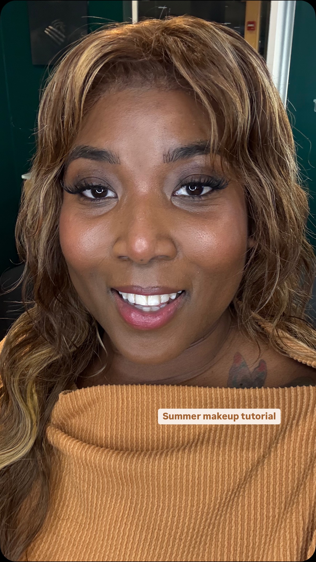 Summer loading! The key to summer beauty is to wear looks that look good even when you’re hot and slightly sweaty. This look will get you there!  #makeup #summer #summermakeup #eyebrows #brows #lashextensions  #kemskintotalbeauty #kemskin