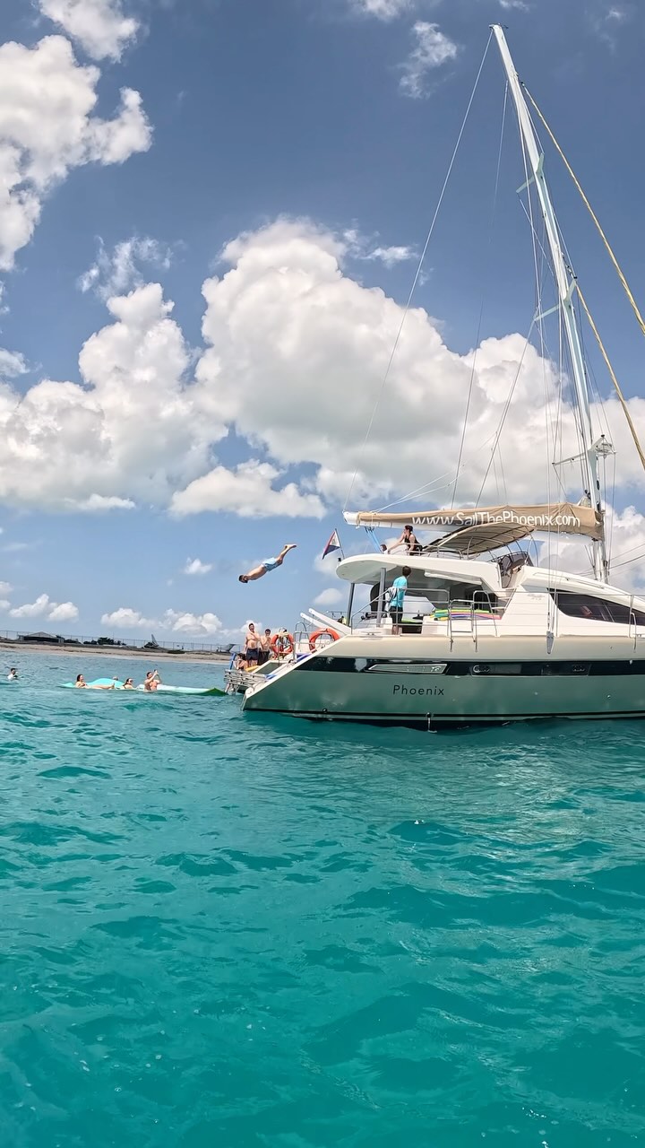 Whether you’re launching yourself off the top deck or lounging on the bow with a drink in hand — Sail the Phoenix is all about choosing your vibe ?️?☀️
Adventure or relaxation? You decide.
#SailThePhoenix #SimpsonBay #IslandEscape #JumpInOrChillOut #sxmlife #StMaarten