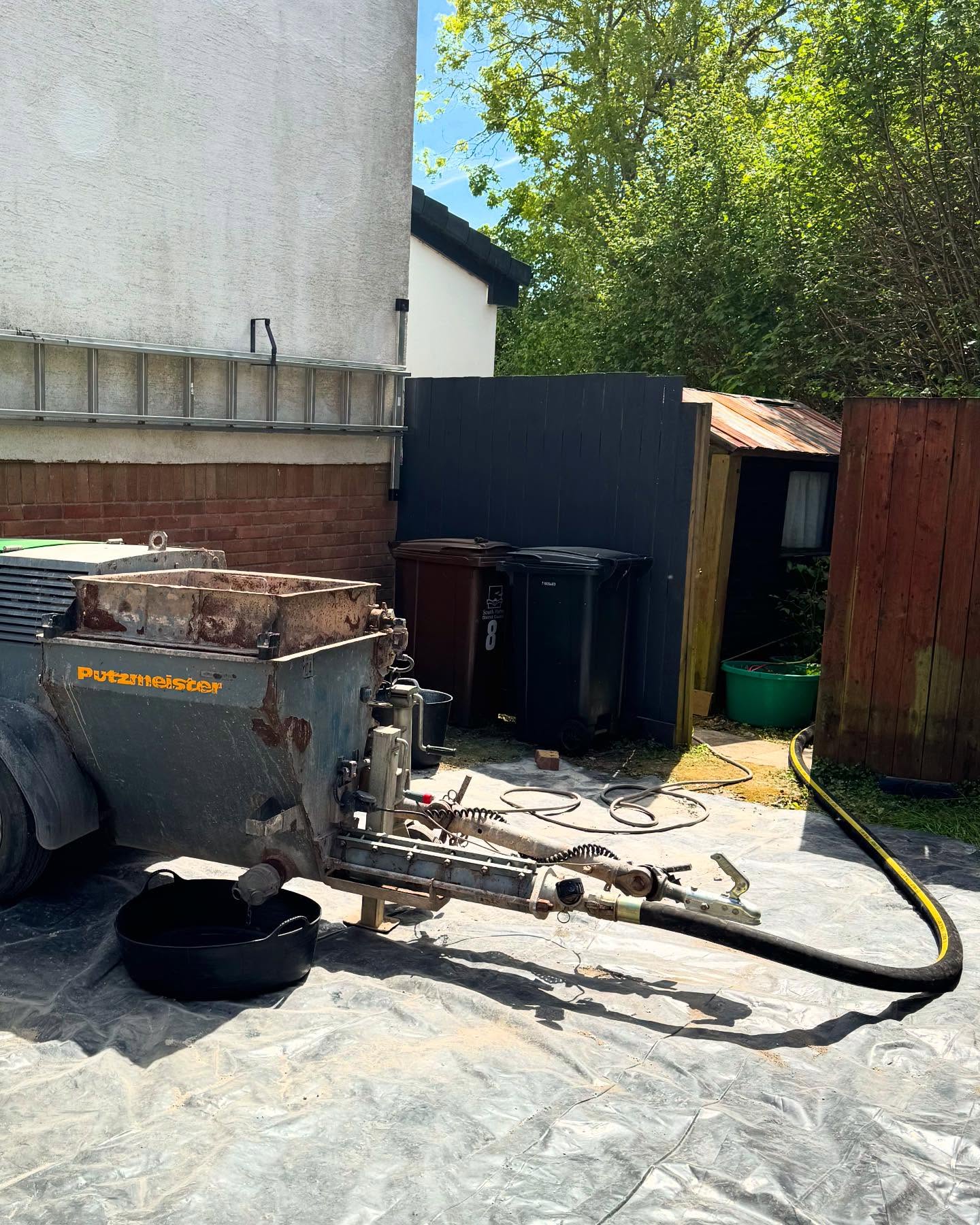 Precision screeding isn’t just about the final finish — it’s about how you get there.
For this 37m² extension in Ivybridge, we laid 65mm of Cemfloor C20 liquid screed over underfloor heating, delivering a smooth, thermally efficient base. But just as important as the pour itself is keeping a tidy, well-managed site.
From protective sheeting under the pump to a low-profile tub beneath the hopper outlet, we take care to minimise mess and respect the working environment — every job, every time.
Excellent prep from the builder made our job that much smoother — a clean, organised site always sets the tone for quality work.
Screed supplied by @macplant_construction_ltd
@cemfloorbymcgraths
#liquidscreed #screeding #cemfloor #ivybridge #devon #flooringcontractor #underfloorheating #cleanworksite #siteprep #c20screed #southwestconstruction #selflevelling #constructionuk
