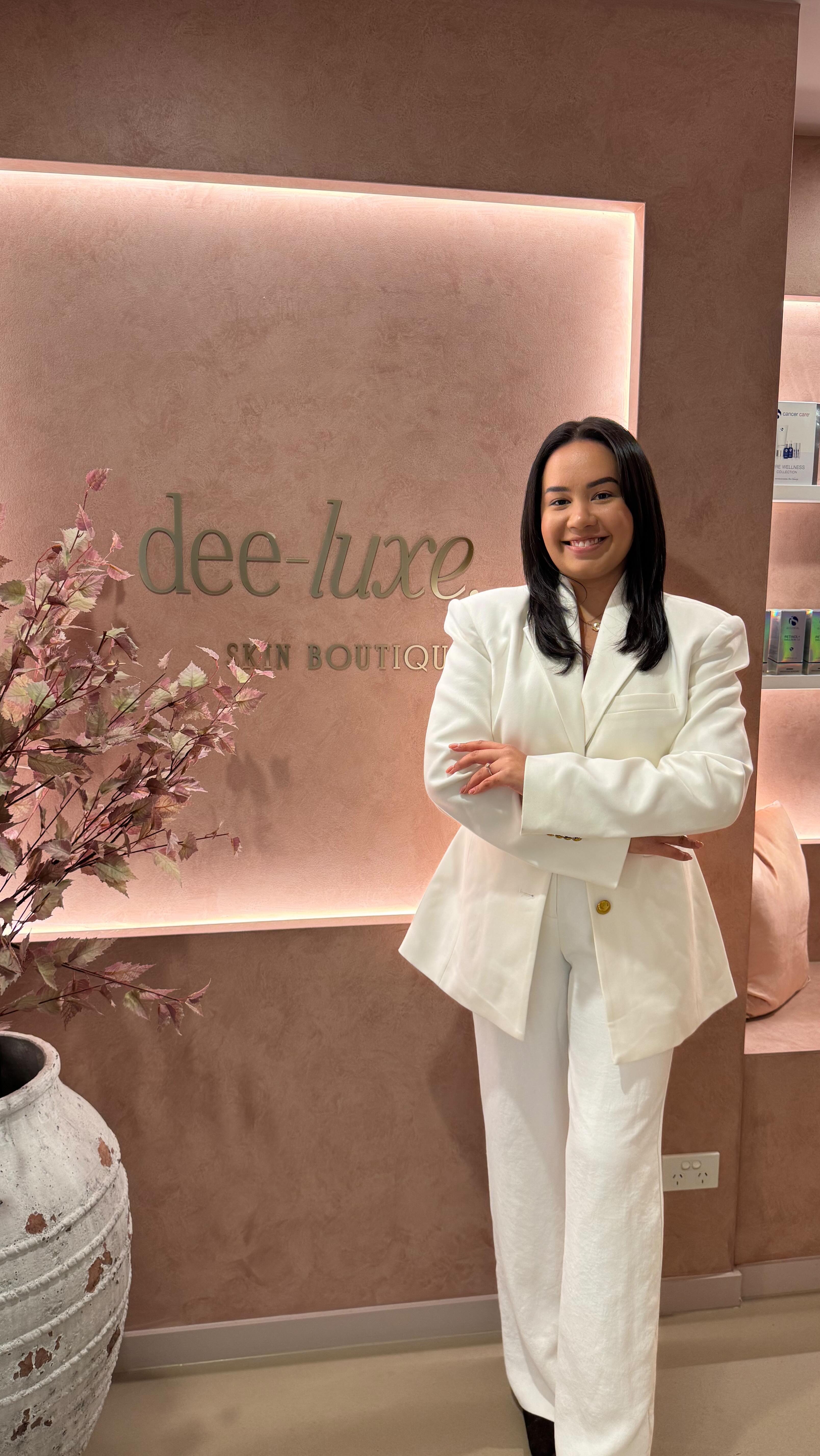 From the very start…
Our founder Dee has loved Morpheus8 by @inmodeaustralia ✨
It was the first modality that was bought into clinic. By far, one of our patients absolute favourites.
Want to know more about Morpheus8? Comment your questions below 👇🏼👇🏼👇🏼
#brisbaneskinclinic #brisbaneskin #brisbanefacials #morpheus8 #lumecca #skinclinic #skinrejuvination #skinhealth #skin #skintreatment