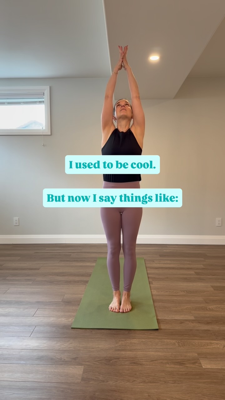 Okay maybe I’ve actually always been a bit of a nerd 🤓
But maybe actually a cool nerd? One that geeks out on how to move well, build a strong foundation, and protect your core and pelvic floor for the long term.
You can tell I’m a hit at parties, can’t you?!?!?