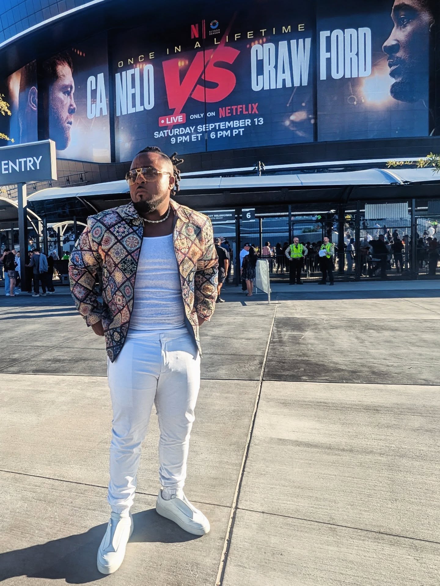 FIT CHECK: Vegas "Fight of the Decade"
#fightofthedecade
#fashionstyle
#mensfashion
#fashion
#menstyle
#menshair
#style
#motivation
#nye
#godisgood
#god
#instadaily
#inspirationalquotes