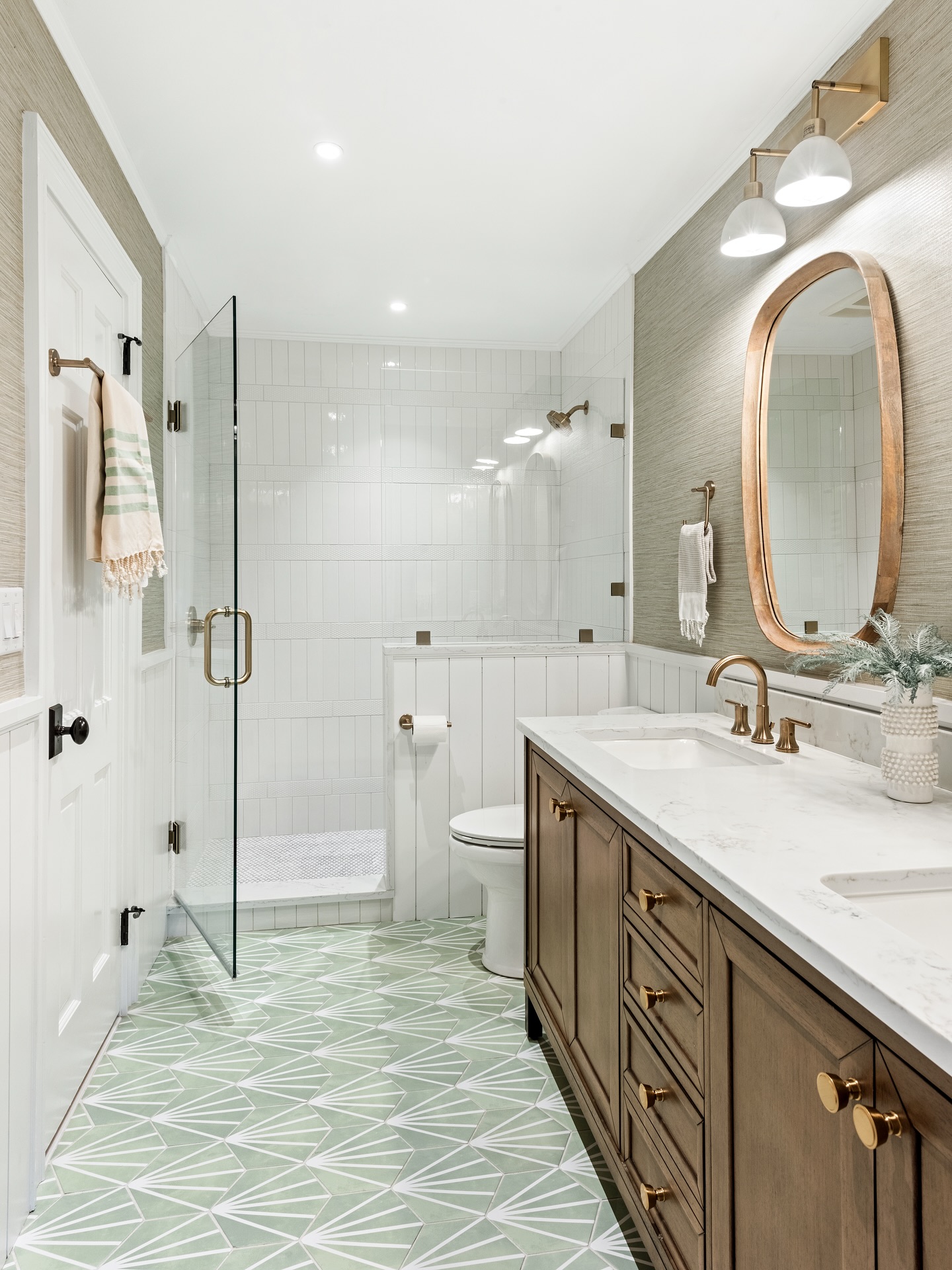 Fresh, Functional, and Timeless.āØ
This serene bathroom remodel shows how thoughtful design transforms a space ā from geometric statement floors to warm brass accents and custom wood cabinetry.
AtĀ HAYES + NASH DESIGN CO., we offerĀ full-service design, managing every detail from concept to completion. Whether itās a kitchen renovation, a primary suite update, or a complete home transformation, we bring design vision and precision to every project.
Ready to begin your remodel? Reach out to start your full-service design journey.
šø @trippsmithphotography