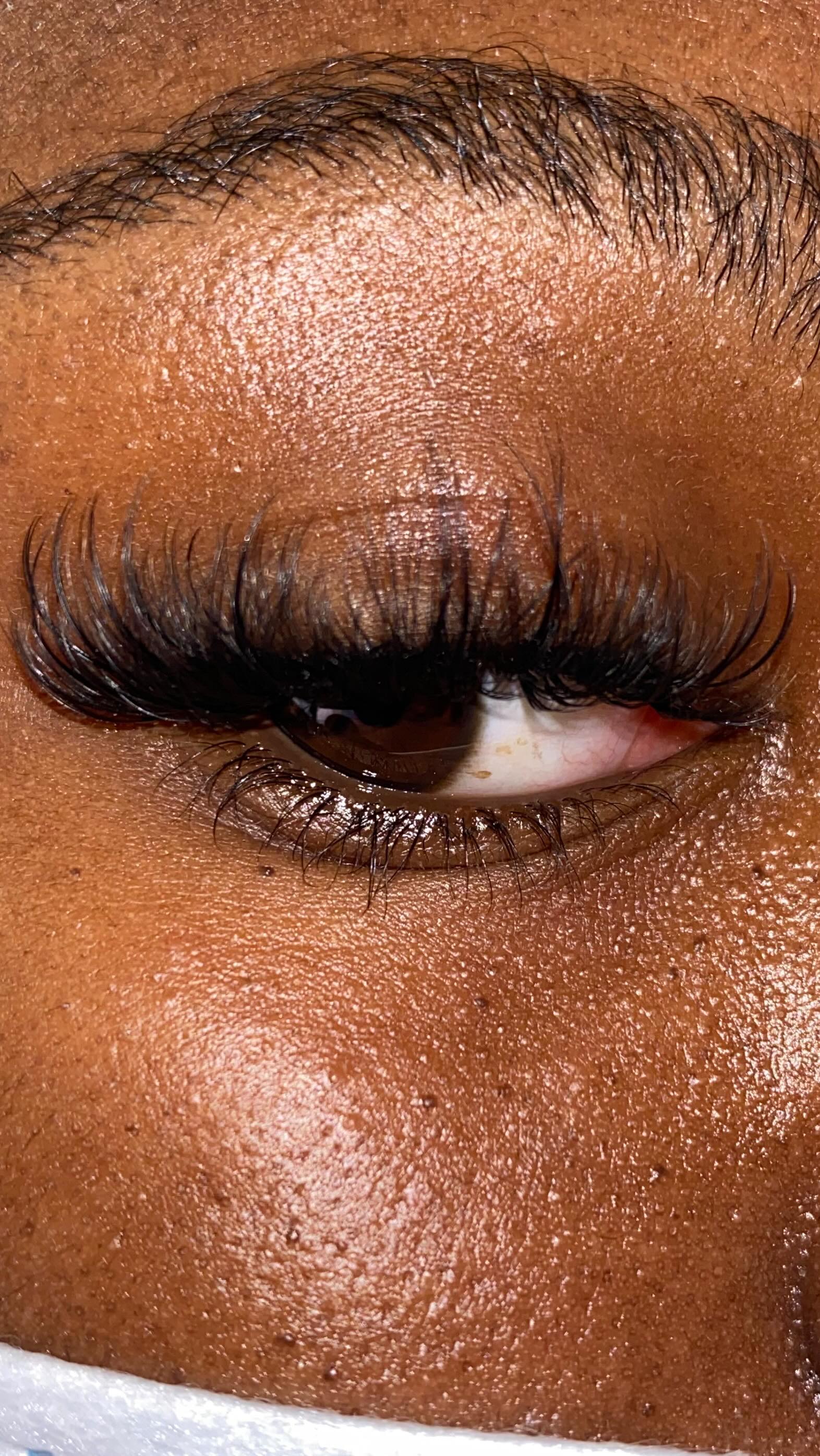If you’re looking for lash options this season,  this video will tell you everything you need to know #kemskin #lashes #lashextensions #lashliftandtint #oxfordvalleymall #phillylashartist #lashesnearme