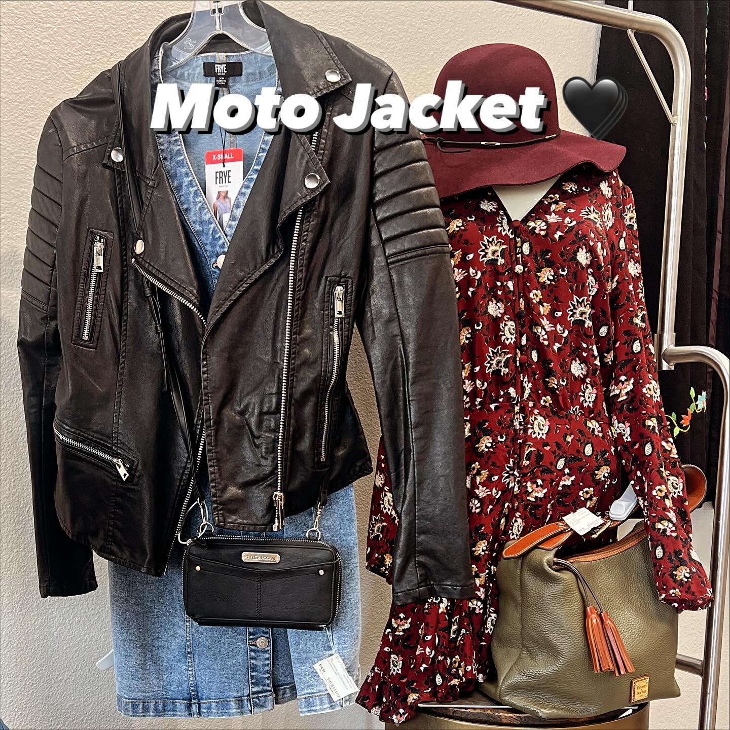 Fall layering made effortless. 🍂
This Blank NYC moto jacket brings the edge, while Frye denim keeps it classic. Style them together or mix & match — either way, you’ll look instantly pulled together.
📍 Available now at Daly Finds, San Antonio
✨ Unique finds, sustainably styled.
#DalyFinds #SanAntonioStyle #SouthwestTexasStyle #FallLayers #BlankNYC #Frye #ResaleRevolution #SAStyle #SanAntonioShopping #SustainableStyle #ResaleBoutique #ClosetGoals #ThriftSanAntonio #OOTDInspo #SAResale #SAFashion
