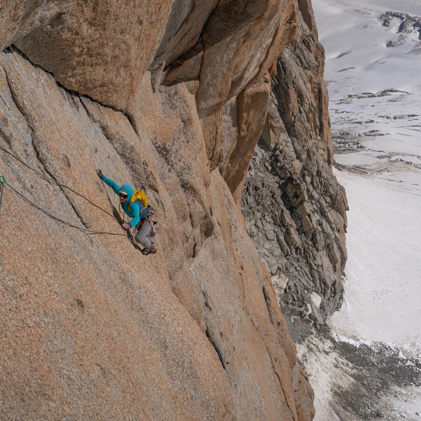 Great memories from one of the many highlights of summer. Climbing the Voyage Selon Gulliver on the Grand Cap with @willruppy. The first time climbing on Grand Cap for me, should have climbed on it long ago as the rock quality is brilliant and every pitch of this route was superb, supposedly one of Piola’s best. Even more memorable was the rotisserie chicken that we took for dinner, this seemed like a great idea, but we hadn’t anticipated the mess of eating it in the tent. Go to the last slide for photo.
@mountainequipment