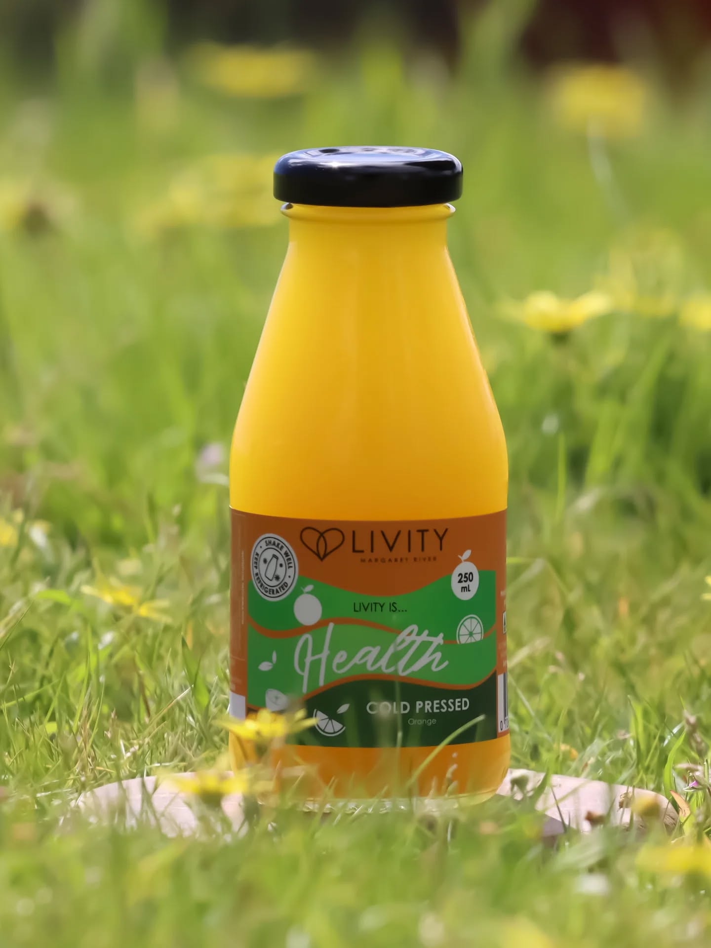 Green grass, longer days, and a bottle full of freshness. 🌼🍹
Stay hydrated, stay glowing this spring. ✨ #DrinkLivity #ColdPressedJuice #LivityMargaretRiver