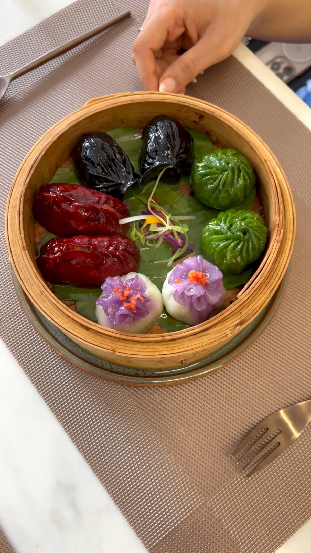 Experience five-star taste without the five-star price! 🌟 We are proud to be Ahmedabad's most affordable fine dining Pan-Asian restaurant. Enjoy an evening of luxury, great food, and beautiful ambiance that’s easy on your pocket.
📍 Find us: Sun Orbit Complex, Rajpath Rangoli Rd, Bodakdev
📞 Reservations: 84878 98411
🗓️ Book your table for an unforgettable experience!
#AffordablePrice #Ahmedabad #ValueForMoney #TukTukThai #FineDiningAhmedabad #PureVeg #PanAsianFood #BudgetFriendly #bodakdev