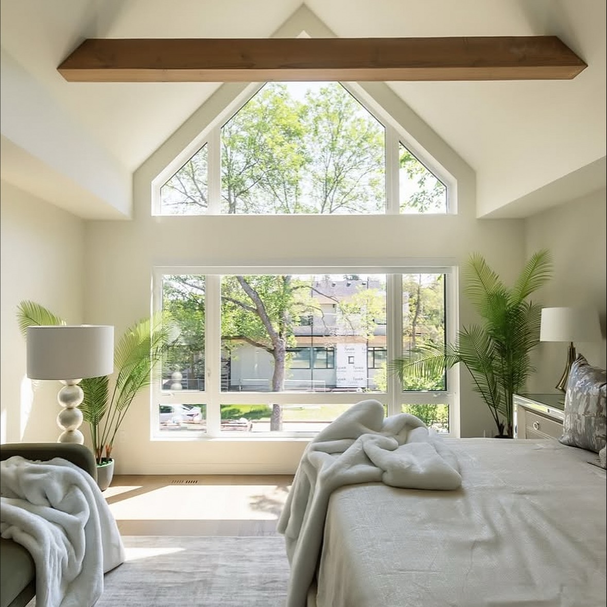 Some recent projects we’ve been apart of!
#timber #timberframe #boxbeam #hollowbeams #fauxbeams #ceilingbeams #woodbeams