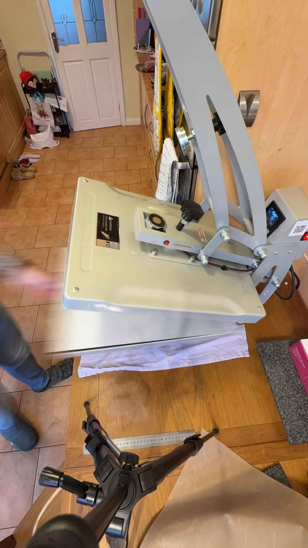 Exciting times printing my first order!! 🥳🖤🐿️
#blacksquirrelclothing
#scottishbrands
#sustainablefashion