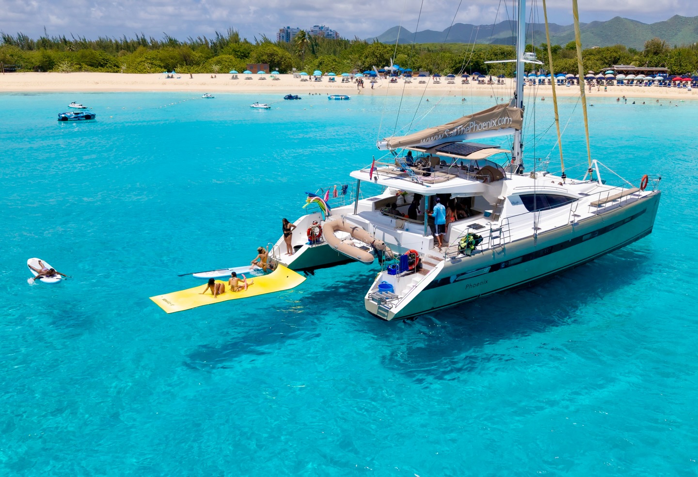 Your office for the day. ?️⛵️
#SailThePhoenix #MulletBay #IslandViews #stmaartencatamaran #StMaarten