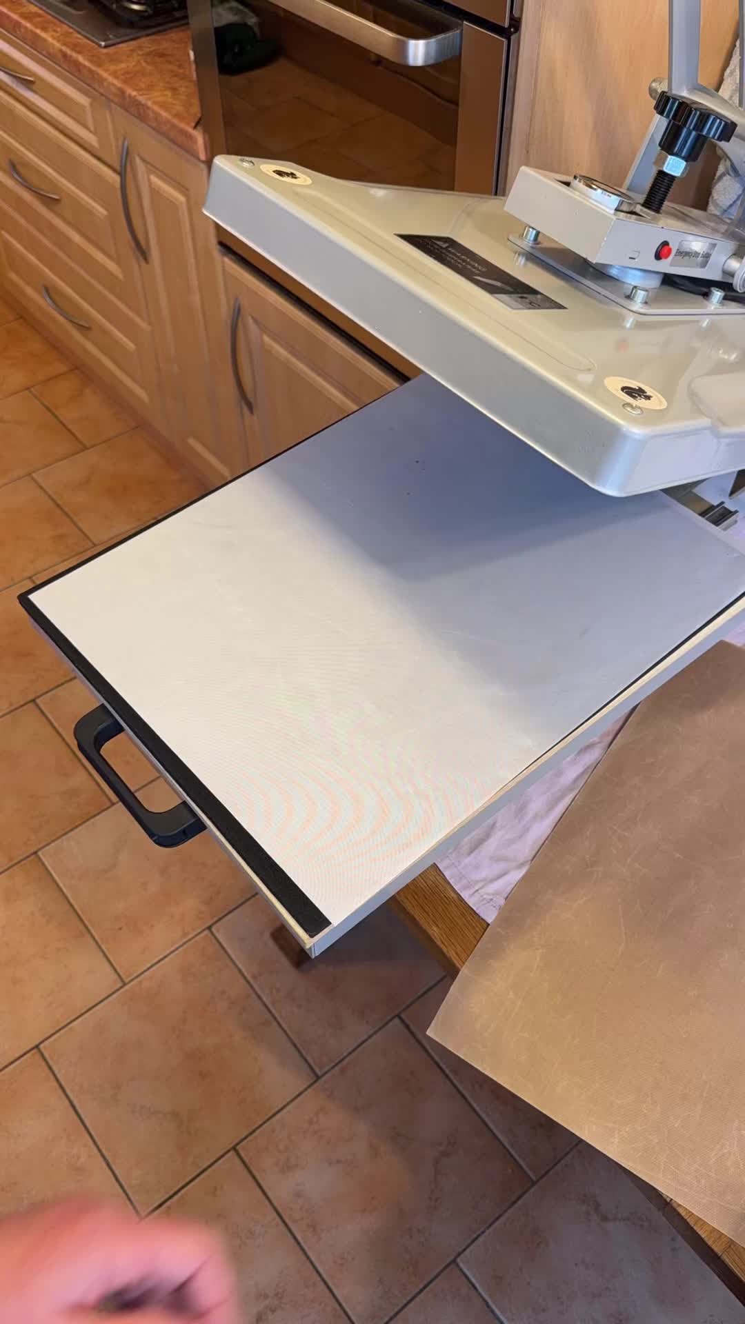 Feeling festive printing some hoodies for a customer to give as Christmas presents. 🎅🏻
#blacksquirrelclothing
#christmas2025